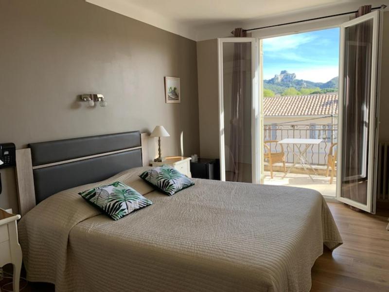 Le Castelet Des Alpilles