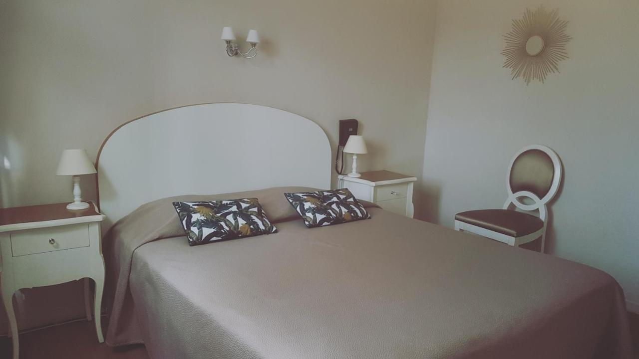 Le Castelet Des Alpilles 3*