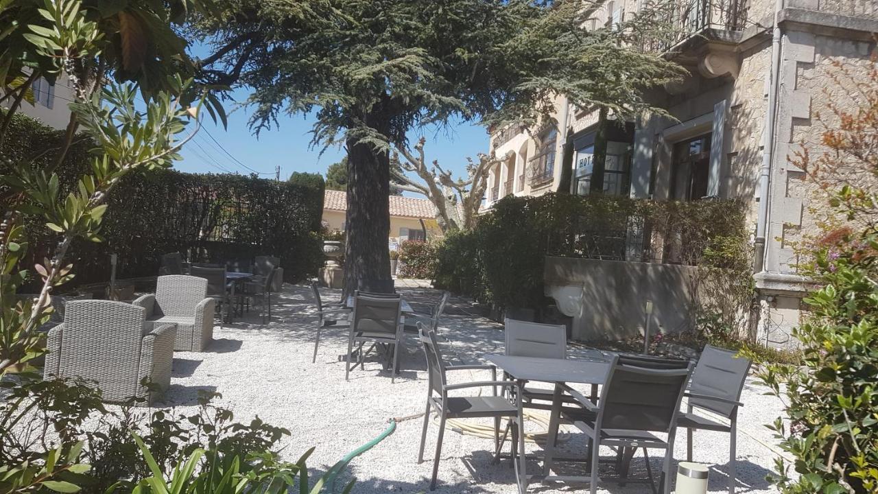Le Castelet Des Alpilles 3*