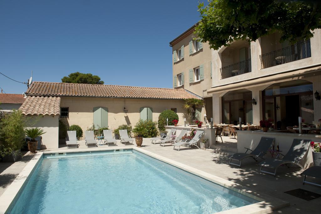 Le Castelet Des Alpilles Hotel