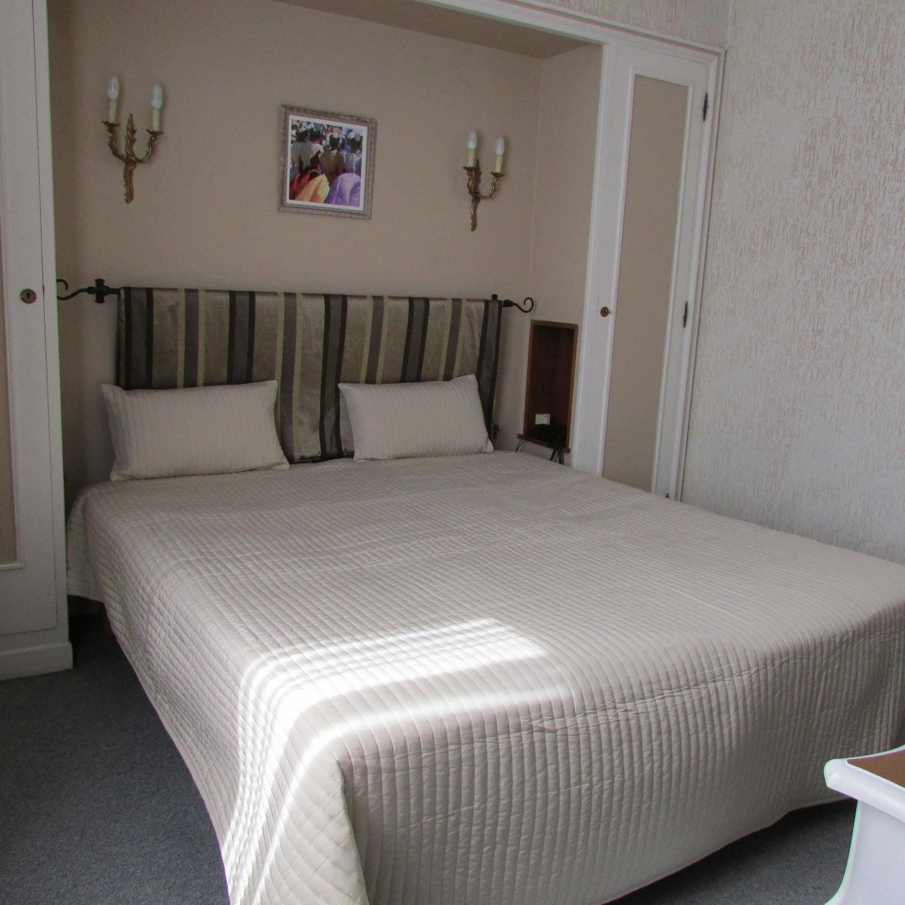 Le Castelet Des Alpilles Hotel 3*